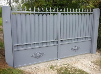 Portail métallique sur sur-mesure